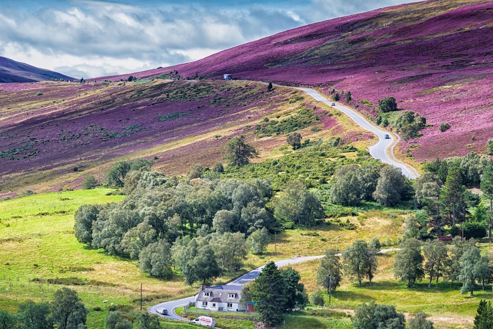Cairngorms, Highlands, Lecht, Scotland © taboga/Shutterstock